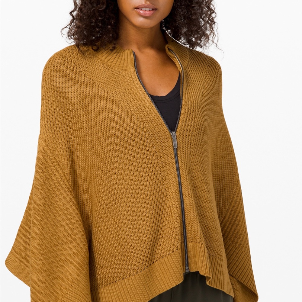 Like NEW Lululemon Wrap - Spiced Bronze - XS/S